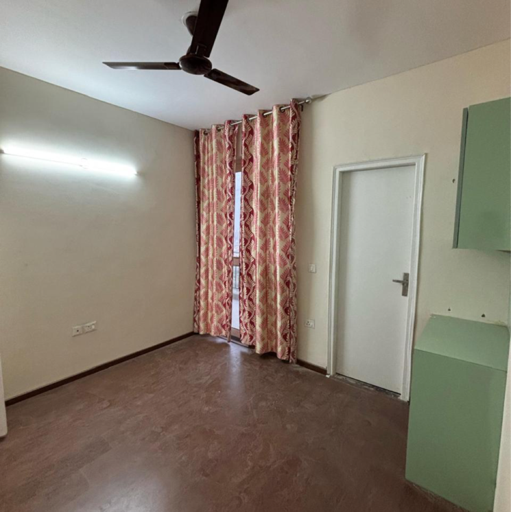 Room, imperia-esfera 3.5 Bedroom 1815 Sq.Ft. Apartment In Garoli Kalan Gurgaon 9183907