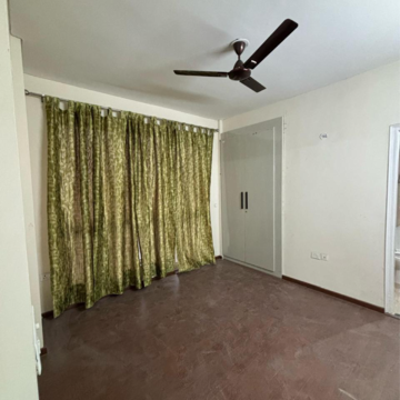 Room in 3.5 BHK Apartment at Imperia Esfera, Garoli Kalan – for Rent