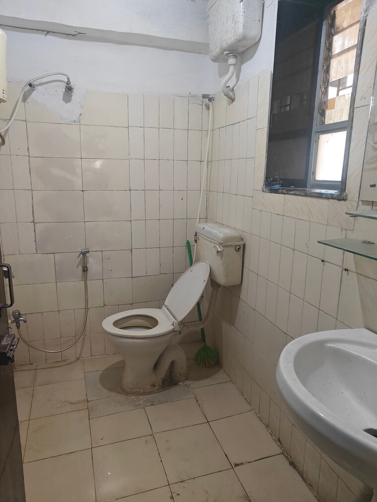 Bathroom, kendriya-vihar-seawoods 2 Bedroom 1100 Sq.Ft. Apartment In Seawoods West Navi Mumbai 9183944