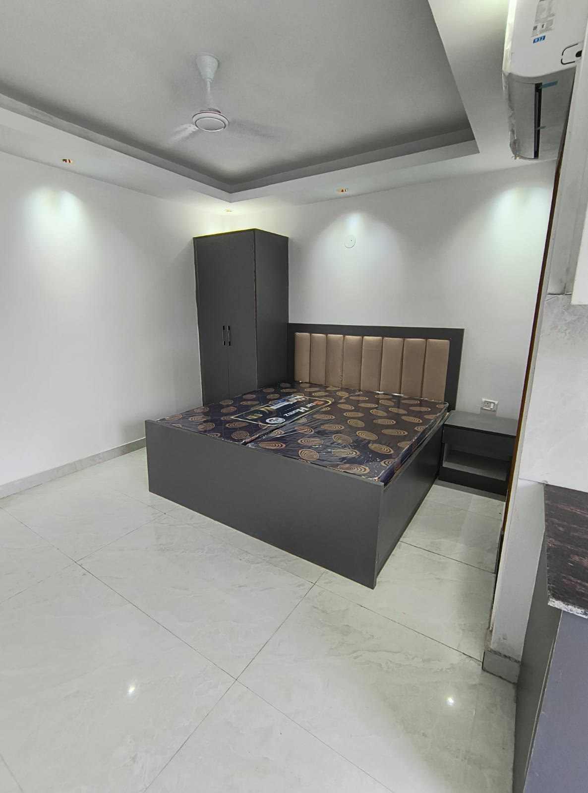1 Rk+ Pooja Room Builder Floor For Rent in Builder Floor Sector 56 