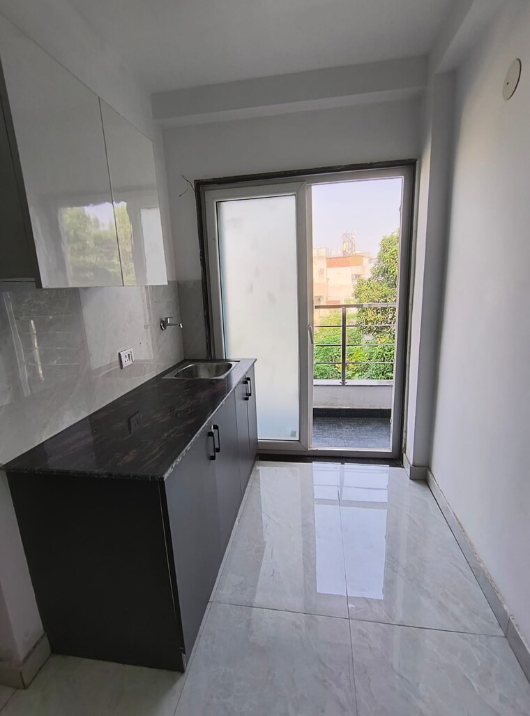 Kitchen, sector 56 1 RK 750 Sq.Ft. Builder Floor In Sector 56 Gurgaon 9183939