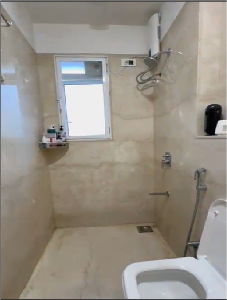 Attached Bathroom, platinum-life 3 Bedroom 900 Sq.Ft. Apartment In Andheri West Mumbai 9183911