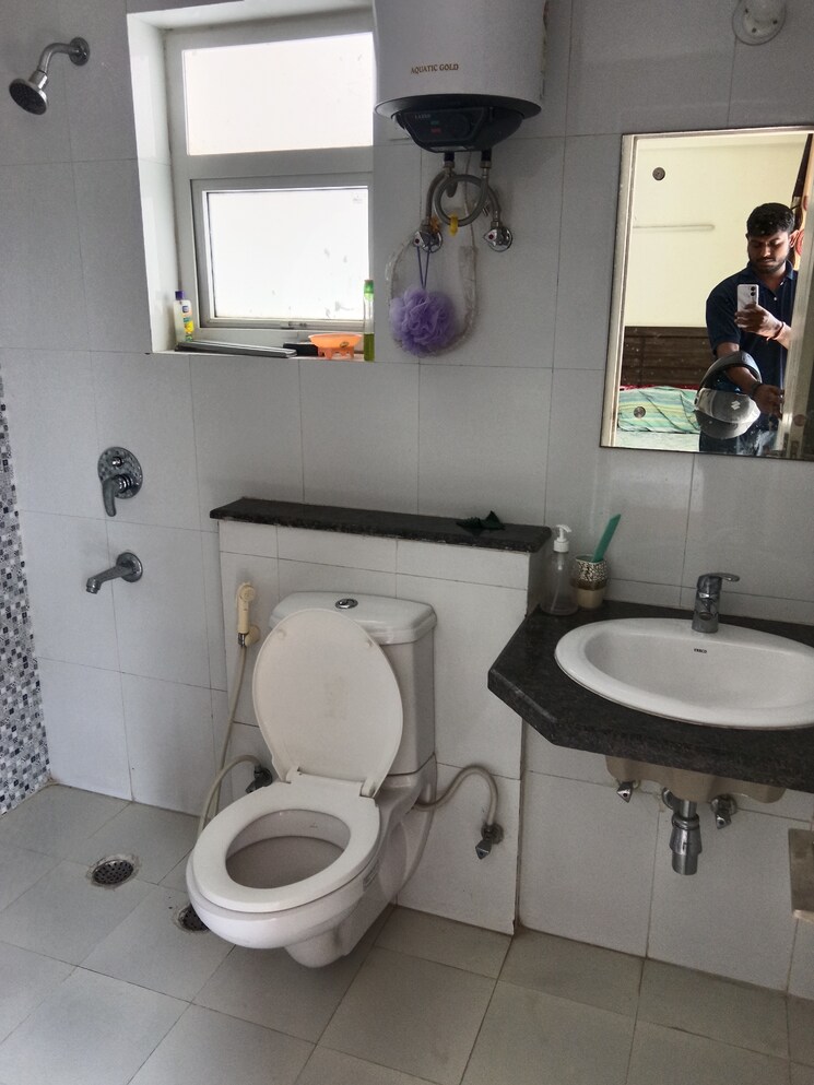 Bathroom, anant-raj-maceo 3 Bedroom 1862 Sq.Ft. Apartment In Sector 91 Gurgaon 9184000