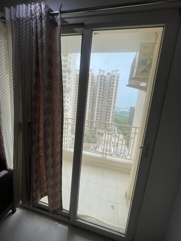2.5 BHK Apartment For Rent in Aims Golf Avenue II, Sector 75