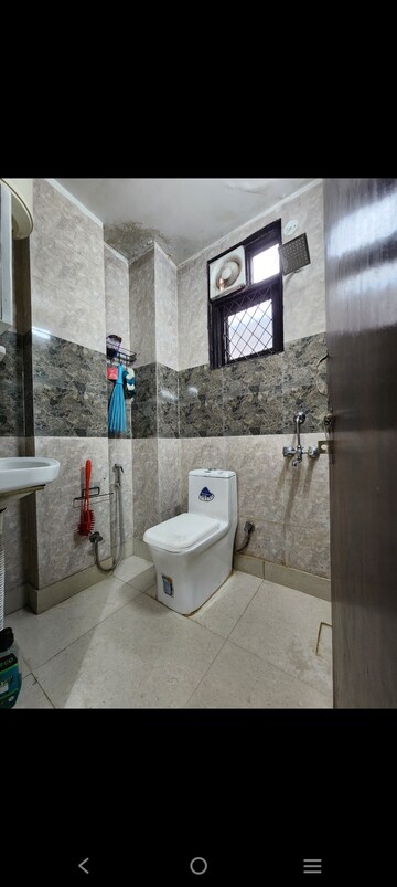 Bathroom in 1 BHK Builder Floor at Saket – for Rent