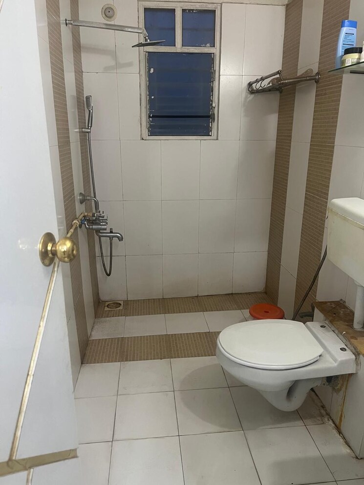 Bathroom, goel-ganga-annexe-ganga-osian-meadows 2 Bedroom 1000 Sq.Ft. Apartment In Thergaon Pune 9184070