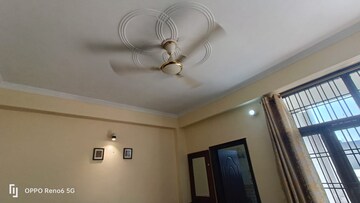 Furnished Amenities in 2.5 BHK Apartment at Parsvnath Royale Floors, Uattardhona – for Rent