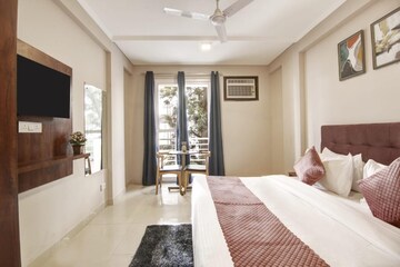 2.5 BHK Apartment For Rent in Suncity Essel Tower, Sector 28