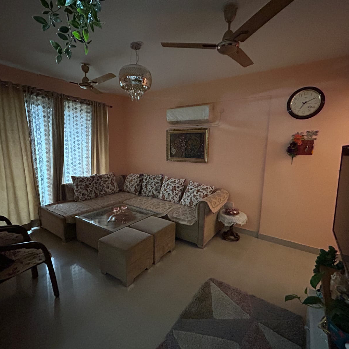 2 BHK Apartment For Rent in Ramprastha City The Edge Towers