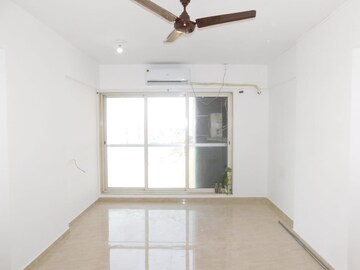 Bedroom in 2 BHK Apartment at LK Umang Heights, Andheri West – for Rent