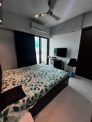 Bedroom in 4 BHK Apartment at Imperial Heights Goregaon West, Goregaon West – for Rent
