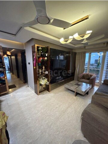Living Room in 4 BHK Apartment at Imperial Heights Goregaon West, Goregaon West – for Rent