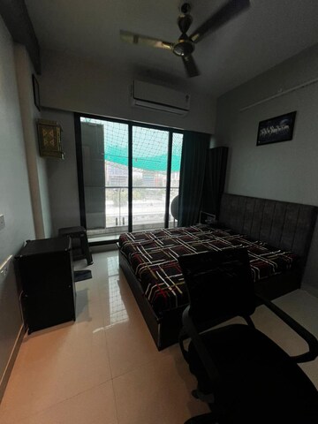 Living Room in 4 BHK Apartment at Imperial Heights Goregaon West, Goregaon West – for Rent