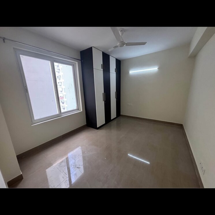 Room, ramprastha-city-the-edge-towers 3 Bedroom 1675 Sq.Ft. Apartment In Sector 37d Gurgaon 9184107