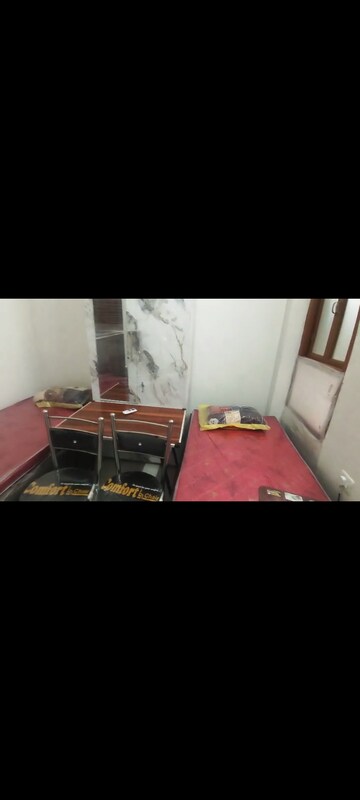 Bedroom in 2.5 BHK Builder Floor at Nijampur Malhaur – for Rent