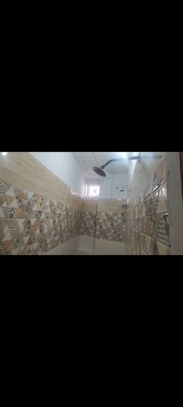 Bedroom in 2.5 BHK Builder Floor at Nijampur Malhaur – for Rent
