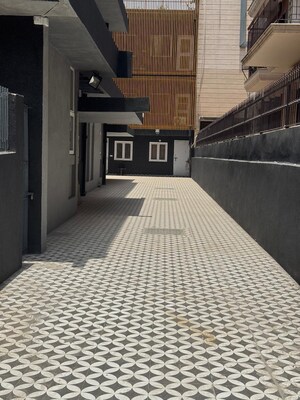 Balcony in 6+ BHK Independent House at South Extension ii – for Rent