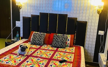 1 BHK Apartment For Sale in Vip Road