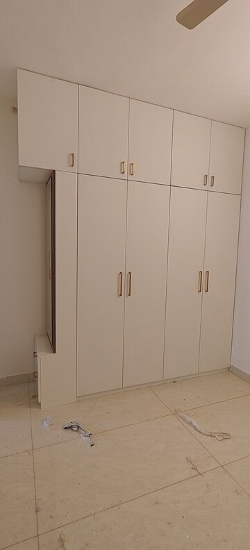 Bathroom in 3 BHK Apartment at Prestige Beverly Hills, Kokapet – for Rent