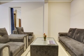 Bedroom in 1 BHK Builder Floor at Ansal Sushant Lok I, Sector 43 – for Rent