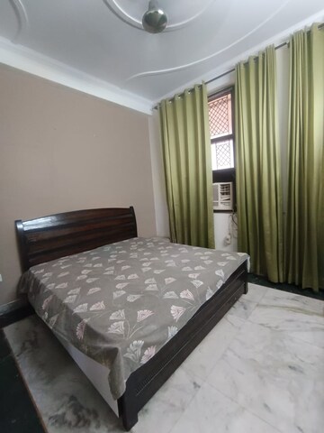 Bedroom in 2.5 BHK Apartment at Sunder Apartment, Paschim Vihar – for Rent