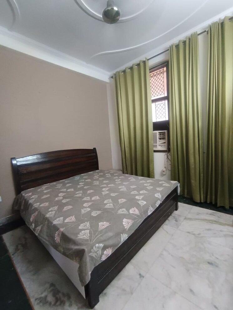 Bedroom, sunder-apartment 2.5 Bedroom 1000 Sq.Ft. Apartment In Paschim Vihar Delhi 9184217