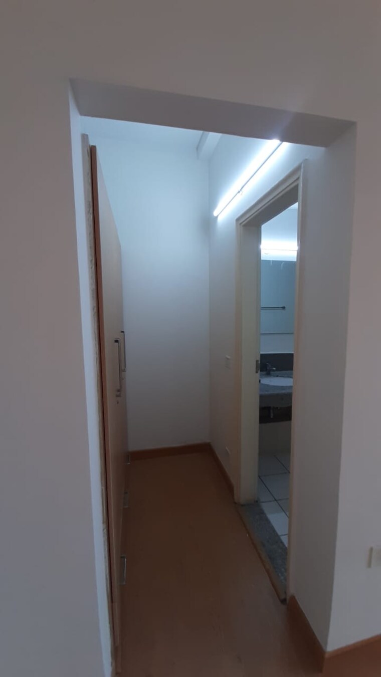 Attached Bathroom, jaypee-moon-court 3 Bedroom 1921 Sq.Ft. Apartment In Jaypee Greens Greater Noida 9184207