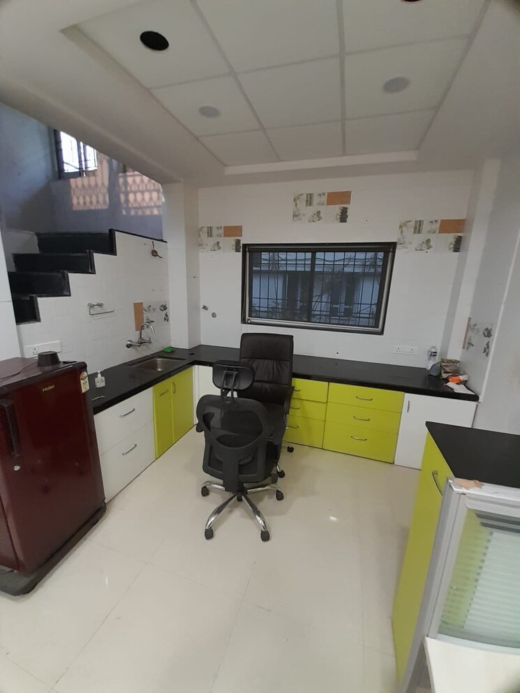 Team Area, mayur colony Commercial Office Space 680 Sq.Ft. In Mayur Colony Pune 9184138