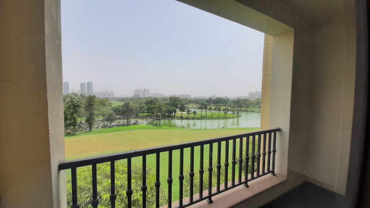 4 BHK 3110 Sq.Ft. Apartment in Jaypee Greens The Castille