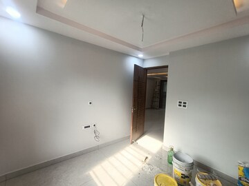 Room in 3 BHK Builder Floor at Rps Palms, Sector 88 – for Sale