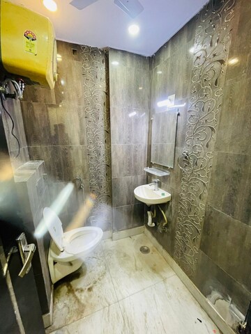 Bathroom in 3 BHK Apartment at Jahaz Apartments, Paschim Vihar – for Rent