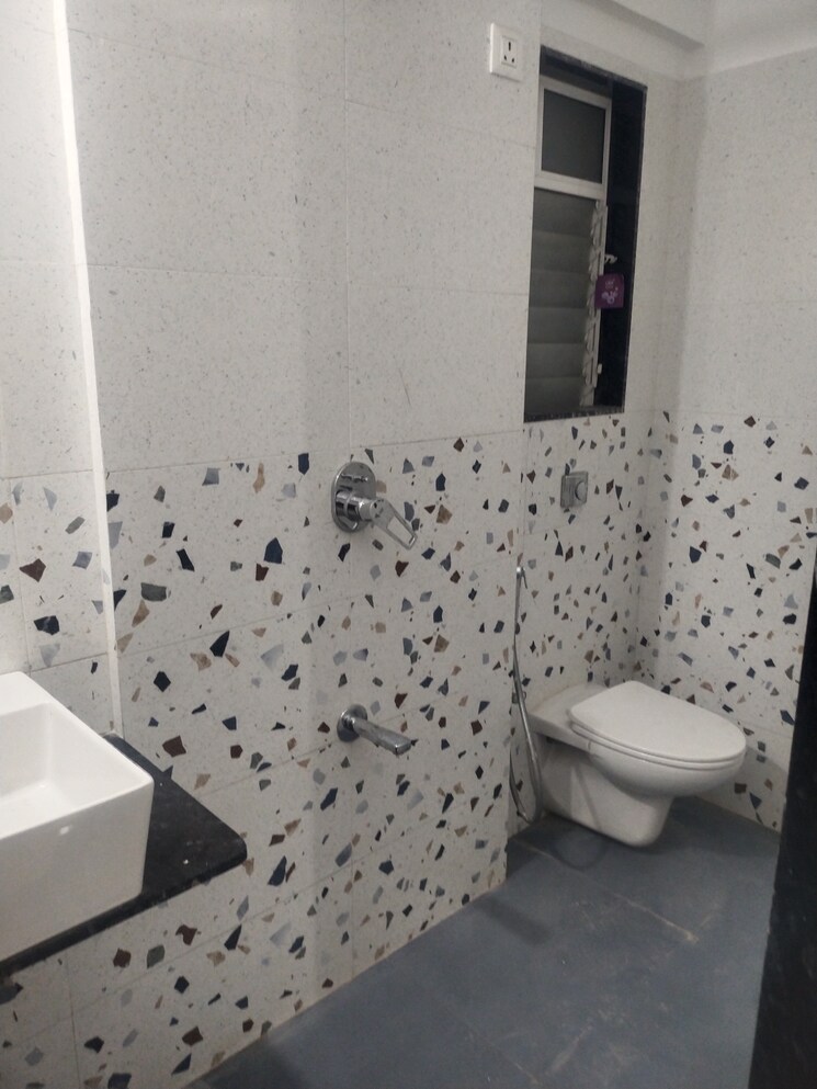 Bathroom, skyline-magnus 1 Bedroom 430 Sq.Ft. Apartment In Ghatkopar East Mumbai 9184352