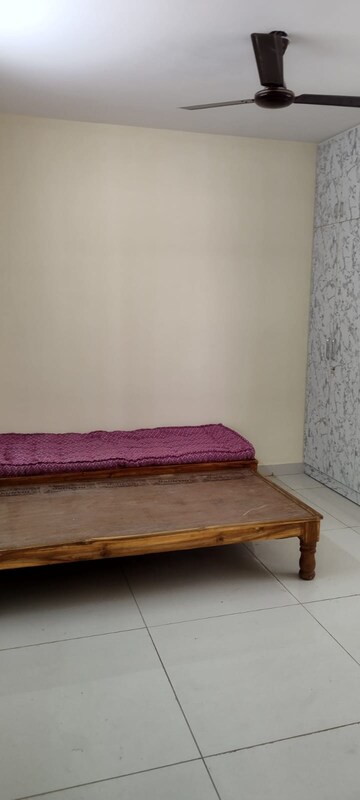 Bedroom in 2 BHK Apartment at Suvastu King George Avenue, Sarjapur – for Rent