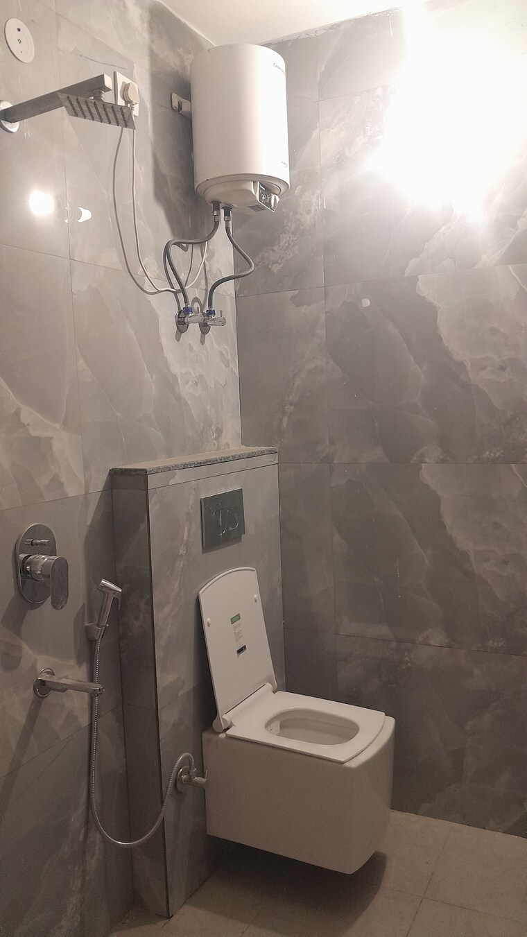 Team Area, ss-mayfield-gardens 3 Bedroom 1600 Sq.Ft. Builder Floor In Sector 51 Gurgaon 9184440