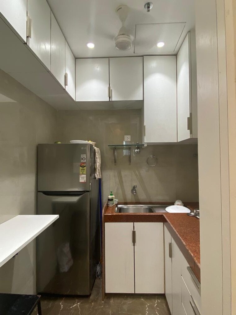 Kitchen, lodha-supremus-lower-parel Commercial Office Space 900 Sq.Ft. In Lower Parel Mumbai 9184443