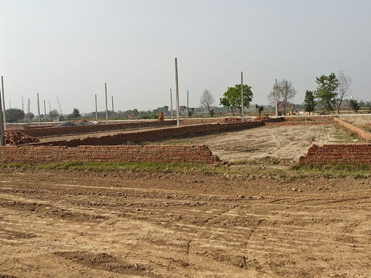 undefined, sector swarn nagri  200 Sq.Mt. Plot In Sector Swarn Nagri Greater Noida 9184449