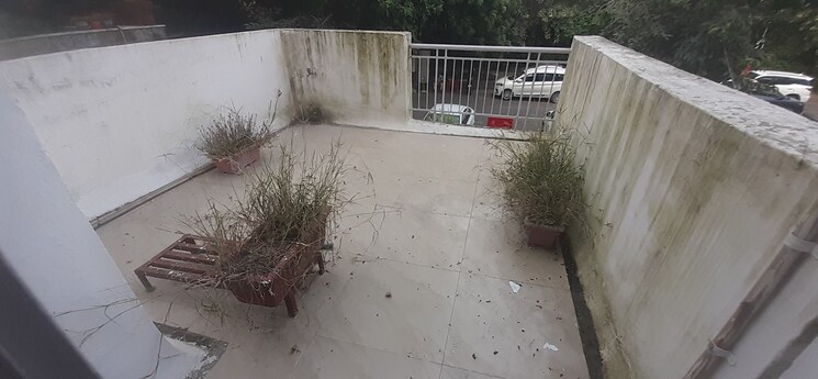 Balcony, vasant kunj 3 Bedroom 1500 Sq.Ft. Apartment In Vasant Kunj Delhi 9184514