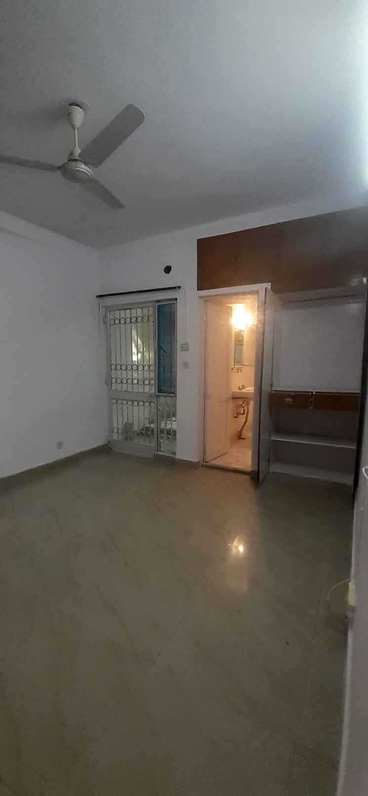 undefined, vasant kunj 3 Bedroom 1500 Sq.Ft. Apartment In Vasant Kunj Delhi 9184514