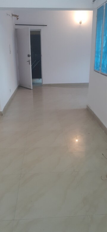 Room in 3 BHK Apartment at Vasant Kunj – for Rent