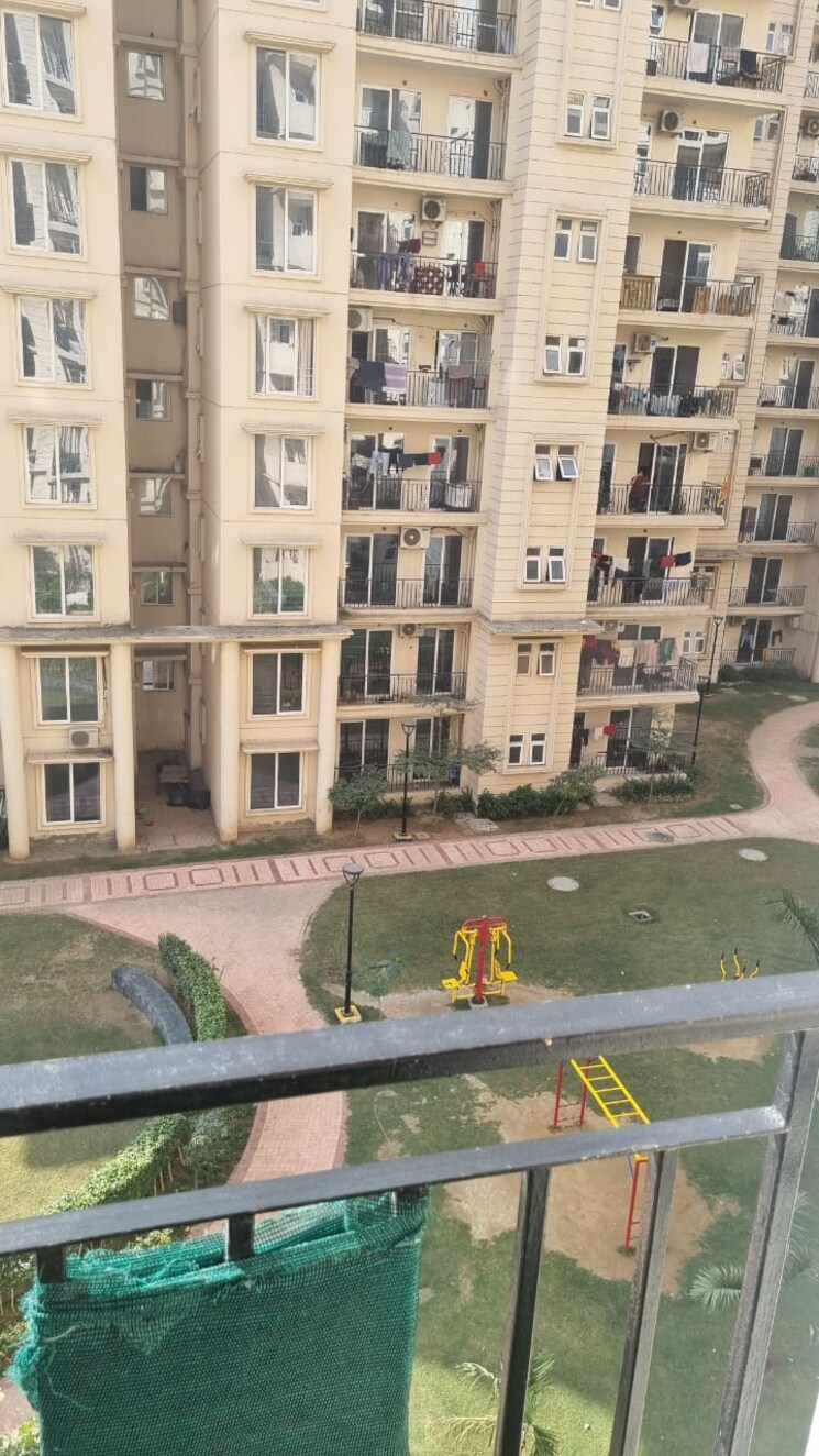Exterior View, signature-the-serenas 2 Bedroom 583 Sq.Ft. Apartment In Sohna Sector 36 Gurgaon 9184574