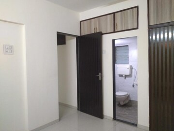Room in 1 BHK Apartment at Adiraj Status, Nalasopara West – for Rent