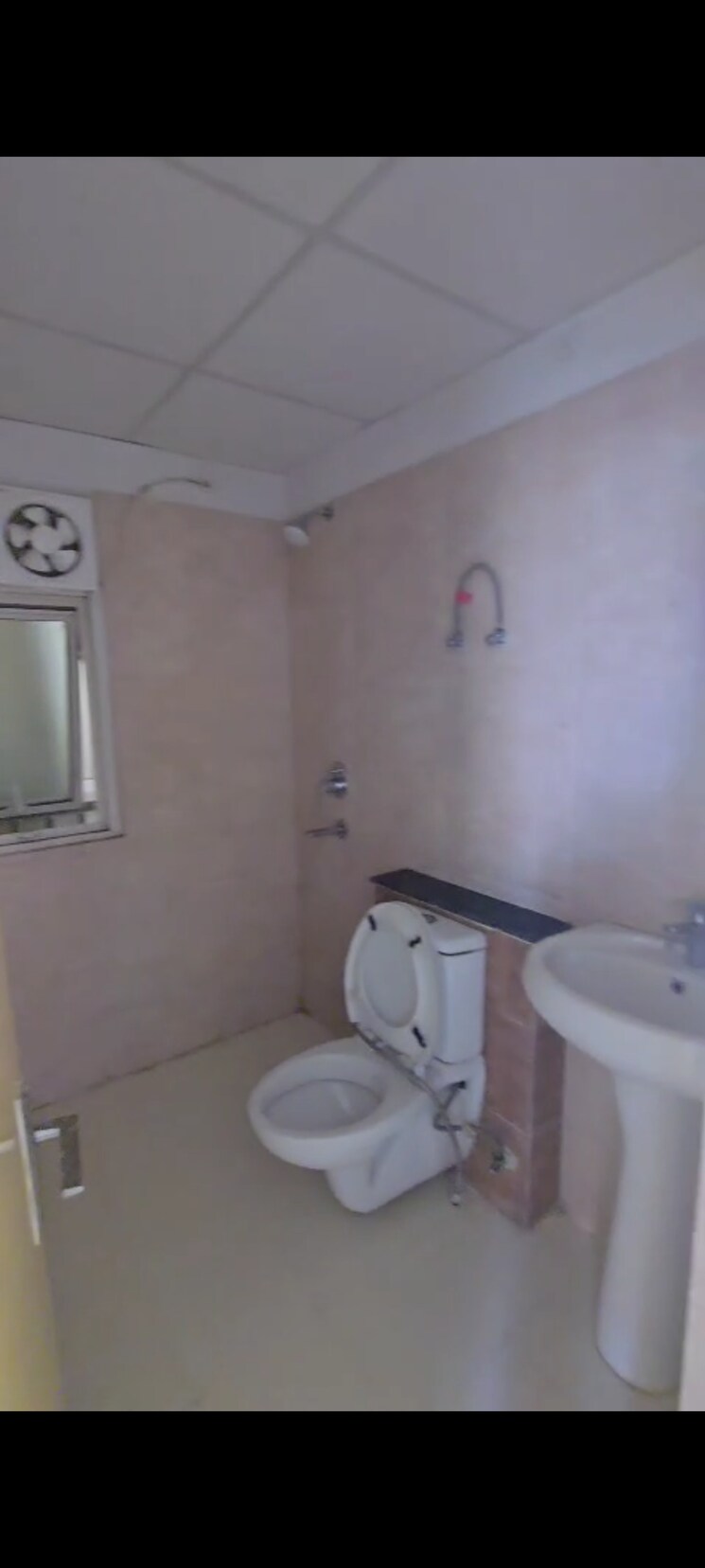 Bathroom, greenwood-enclave 2 Bedroom 900 Sq.Ft. Builder Floor In Wave City Ghaziabad 9184607