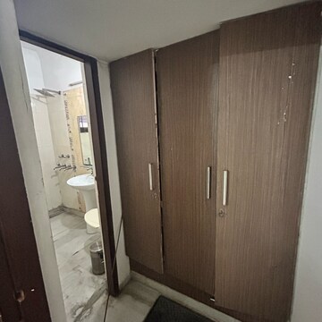 Room in 2 BHK Builder Floor at Ansal Plaza Sector-23, Carterpuri Village – for Rent