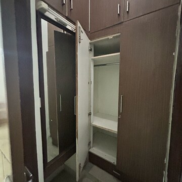Building Lobby in 2 BHK Builder Floor at Ansal Plaza Sector-23, Carterpuri Village – for Rent