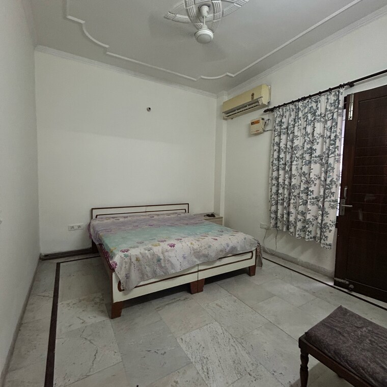 Bedroom, ansal-plaza-sector-23 2 Bedroom 2800 Sq.Ft. Builder Floor In Carterpuri Village Gurgaon 9184603