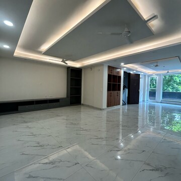 Room in 3 BHK Builder Floor at Ansal Plaza Gurgaon, Carterpuri Village – for Rent