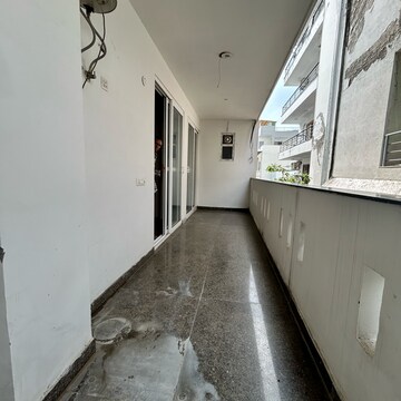 Kitchen in 3 BHK Builder Floor at Ansal Plaza Gurgaon, Carterpuri Village – for Rent