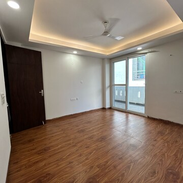 Room in 3 BHK Builder Floor at Ansal Plaza Gurgaon, Carterpuri Village – for Rent
