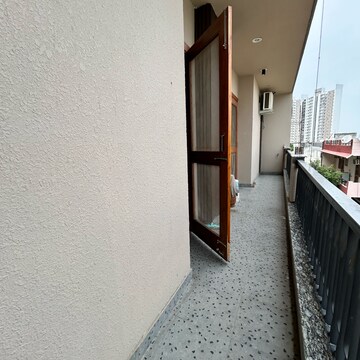 Building Lobby in 3 BHK Builder Floor at Palam Vihar Residents Association, Palam Vihar – for Rent