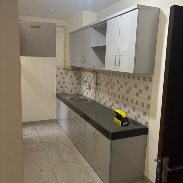 Kitchen, wave-dream-homes 2 Bedroom 840 Sq.Ft. Builder Floor In Ram Nagar Ghaziabad 9184696